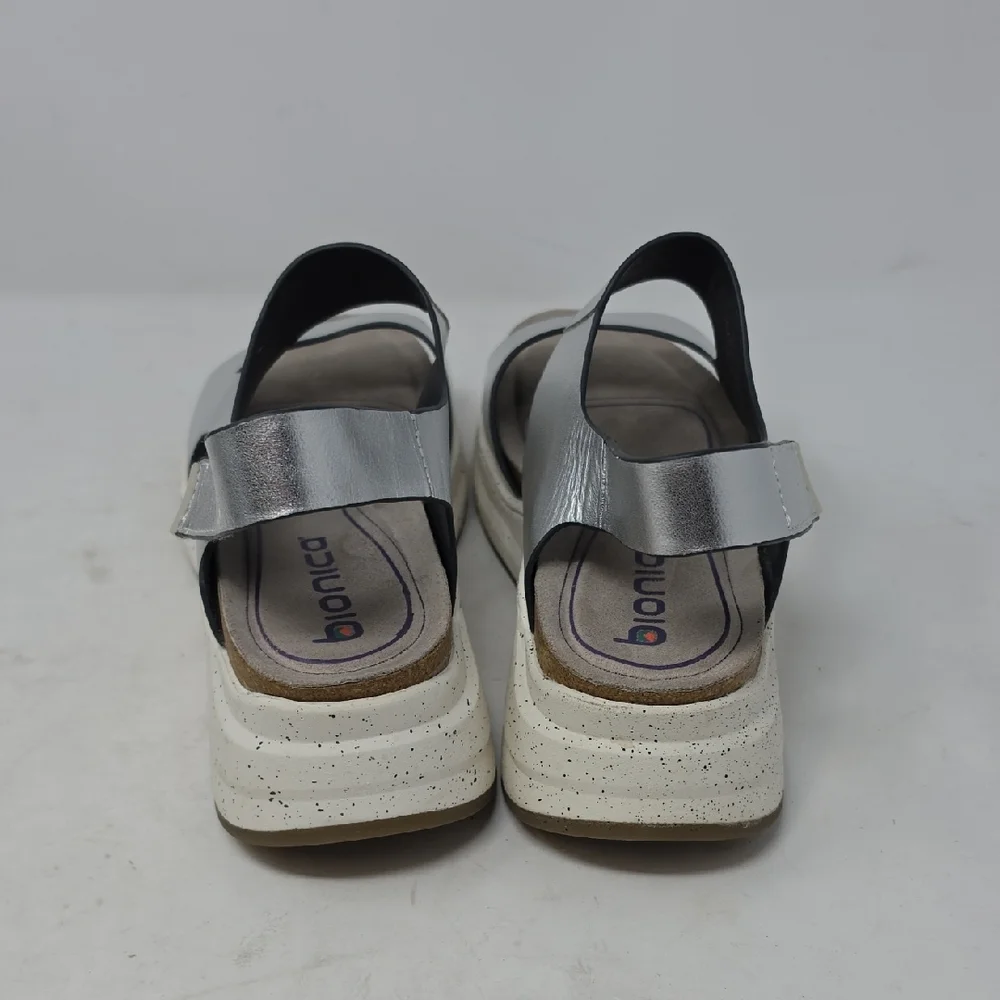 Bionica Orleands Silver Metallic Slingback Comfort Sandals Size 10